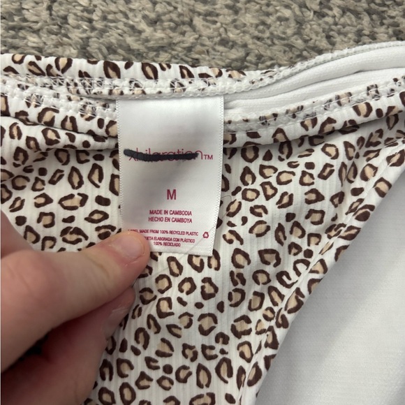 Target Bikini - Picture 2 of 4